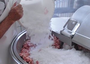 Iblanding-af-MAJA-skaelis-koedproduktion