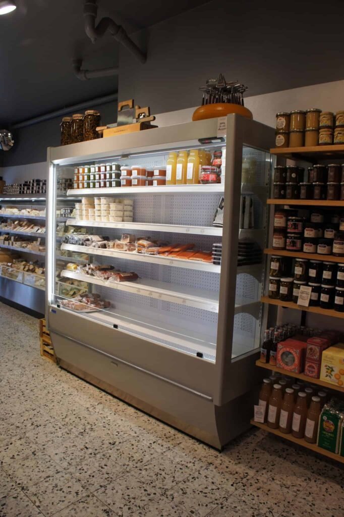 Åbne kølereoler Primus-Slim-koelereol-Jordao-delikatesser-Amandus-Ost